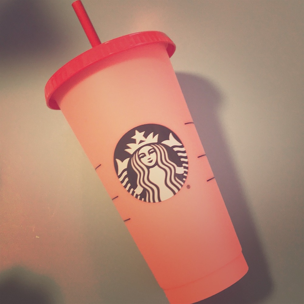 Starbucks reusable color changing cup!